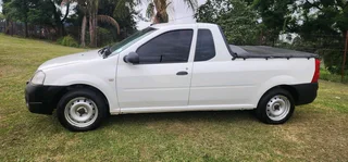 Nissan np 200 1.6 a/c