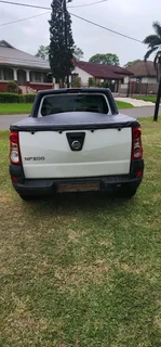 Nissan np 200 1.6 a/c