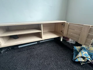 Tv Unit (L)1.6mX(M)40cm