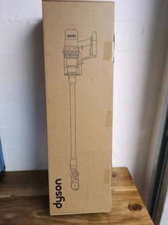 Dyson V8 Cordless Vacuum Cleaner Brand New Factory Sealed In The Box Never Been Used.