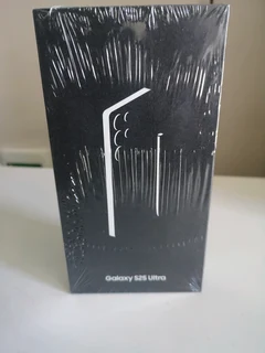 Samsung Galaxy S25 Ultra 256GB 5G Dual Sim Titanium Silver Brand New Sealed In Box Never Been Used.