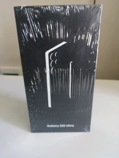 Samsung Galaxy S25 Ultra 256GB 5G Dual Sim Titanium Silver Brand New Sealed In Box Never Been Used.