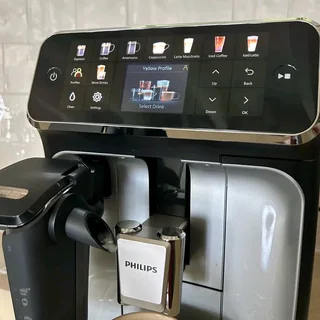 Philips Series 5500 Fully Automatic Espresso Machine EP5546/70 Brand New Factory Sealed In The Box