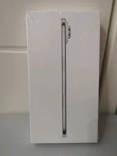 Apple iPhone Air 256GB Light Gold Ultra-Thin Brand New Factory Sealed In The Box Never Been Used.