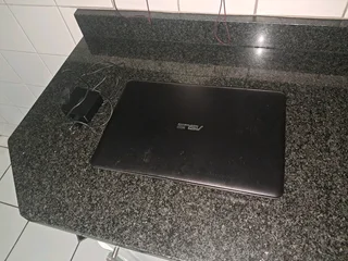 Asus i5 with ssd hardrive