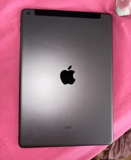 Ipad - Ad posted by Melissa Els