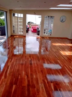 Wooden floor installation, repairing, sanding and sealing