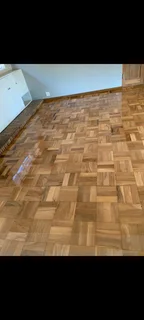 Wooden floor and deck installation, repairing, sanding and oiling