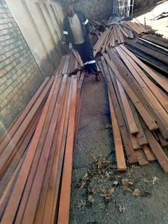 Reclaimed Oregon pine flooring planks for sale