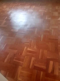 Wooden floor sanding and sealing