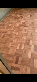 Wooden floor sanding and sealing