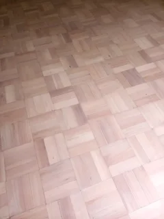 Wooden floor installation, repairing, sanding and sealing