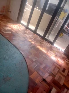 Wooden floor installation, repairing, sanding and sealing