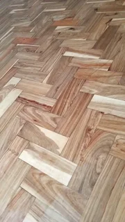 Wooden floor installation, repairing, sanding and sealing