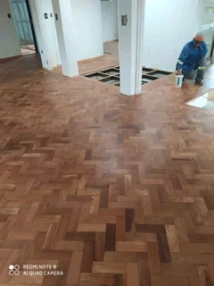 Wooden floor installation, repairing, sanding and sealing