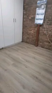 Laminate and vinyl flooring