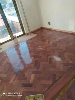 Wooden floor and decks installation, repairing, sanding and sealing