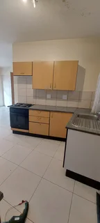 Bachelor Flat to Rent In Milpark Mews