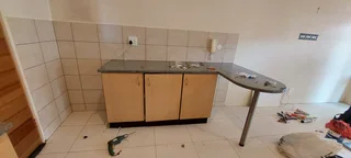 Bachelor Flat to Rent In Milpark Mews