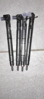 Hyundai H1 2.5 injectors for sale