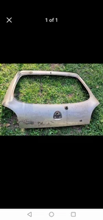 Ford Fiesta bootlid