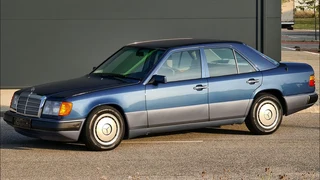 Mercedes-Benz w124 left front door