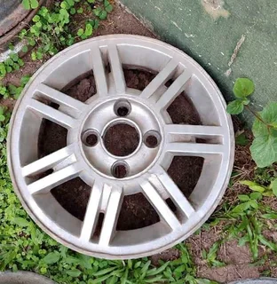 Single rim for Ford Rocam