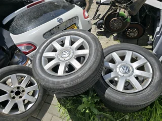 Nissan Qashqai and Jetta Car Parts