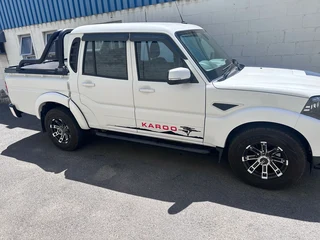 2021 Mahindra Pick Up S11 dcab Karoo