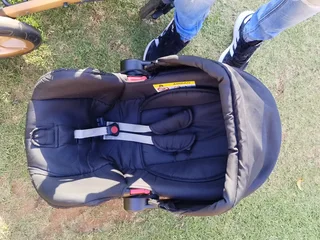 Baby 3 in 1 Belecoo travel system.