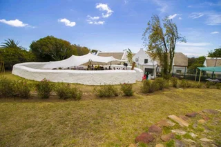 MARQUEE AND STRETCH TENTS TO HIRE BOOK YOURS TODAY