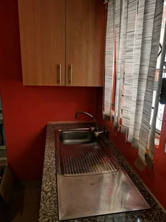 Boston Outbuilding to Let