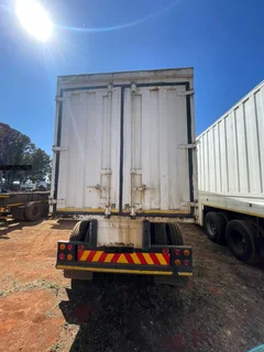 1999/2000 UTB Pantech Welldeck interlink