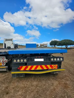 2016 Henred 13.2m tridem semi trailer flatdeck