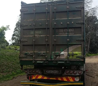 2023 Henred 85m³ Walkingfloor semi trailer