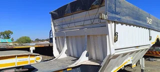 2020 TRAILORD SA 2020 Trailord SA Grainlink (bottom dumper)