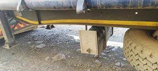 2025 SA Truck Bodies tautliner