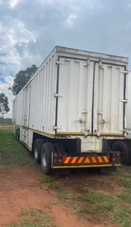 1999/2000 PANTECH UTB front/rear links with well decks