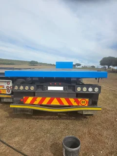 2016 Henred 13.2m tridem semi trailer flatdeck