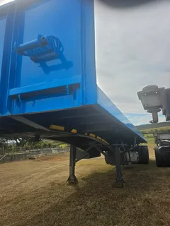 2016 Henred 13.2m tridem semi trailer flatdeck