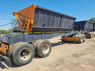 2013 Top Trailer 30m³ Side tipper