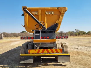 2010 Top Trailer 40m³ Side Tipper