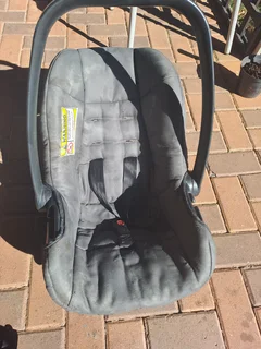 Baby car seat and baby carrier