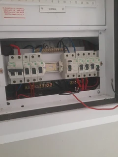 skilled Electrician with 3+ Years Experience Seeking Full-Time Role in