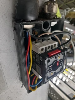 Qualified Electrician with 4 plus; Years eperience Seeking Full-Time Role or contract