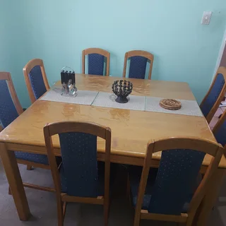 Dining room table