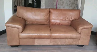 Coricraft Breen genuine leather 2 piece lounge suite