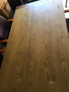 Beautiful 6 seater dining suite