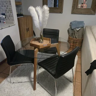 Beautiful 3 seater dining suite