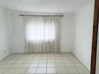 3 Bedroom House to Rent - Lennexton Newcastle Kzn